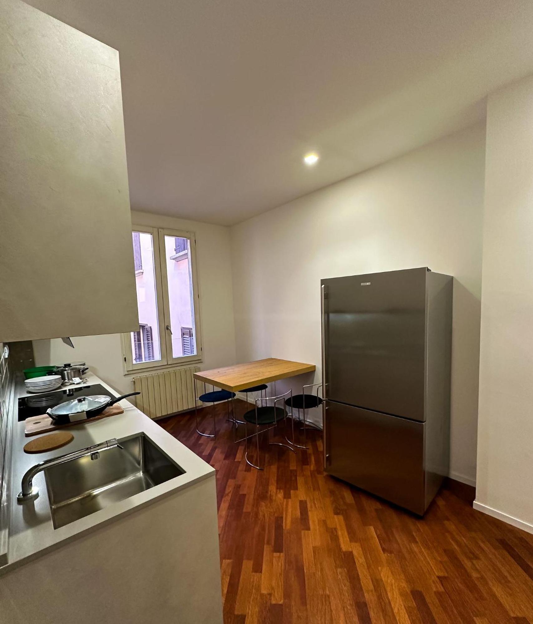 Whouse Large Suite Apartment Indipendenza Bologna Ngoại thất bức ảnh